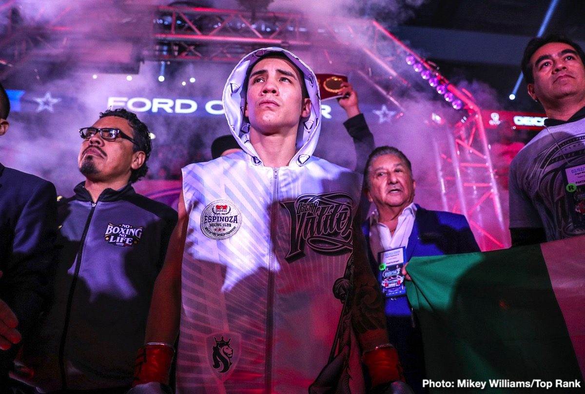 0-Oscar_Valdez_walkout2