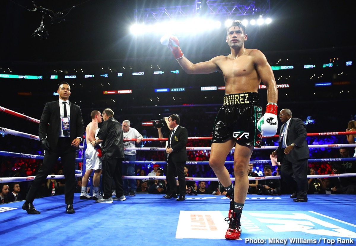 1Gilberto_Ramirez_vs_Tommy_Karpency_stoppage