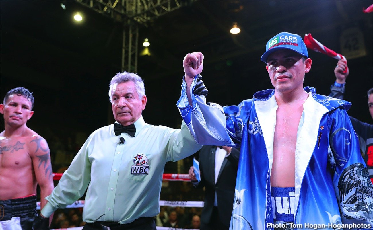 RESULTS: Diego De La Hoya defeats Robles