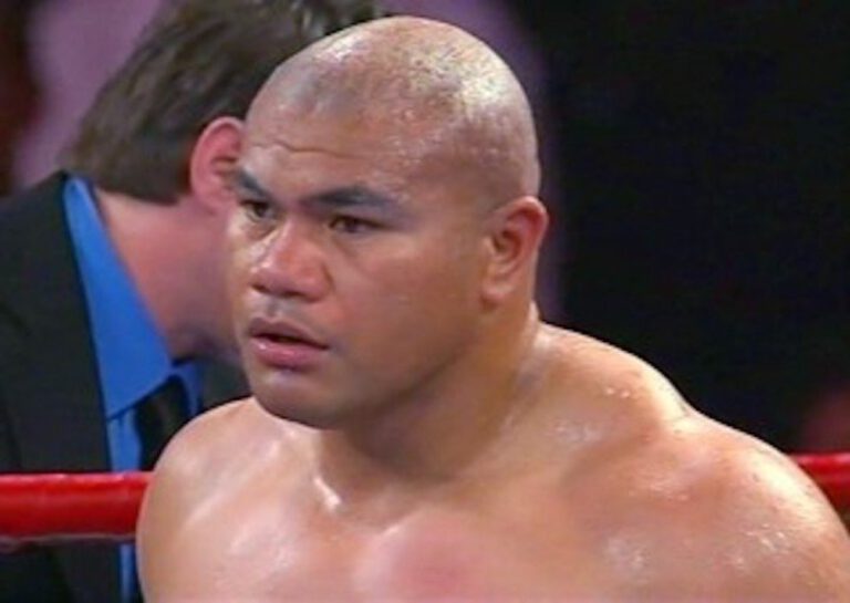 25 Years Ago Today - When David Tua Blasted John Ruiz Into A Frightening State Of Unconsciousness In 19-Seconds