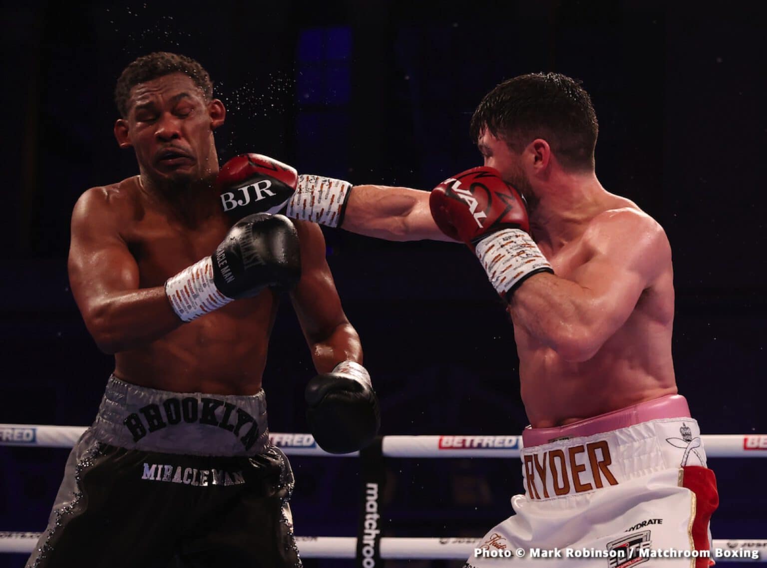 John Ryder Defeats Daniel Jacobs By Split Decision - Boxing Results ...