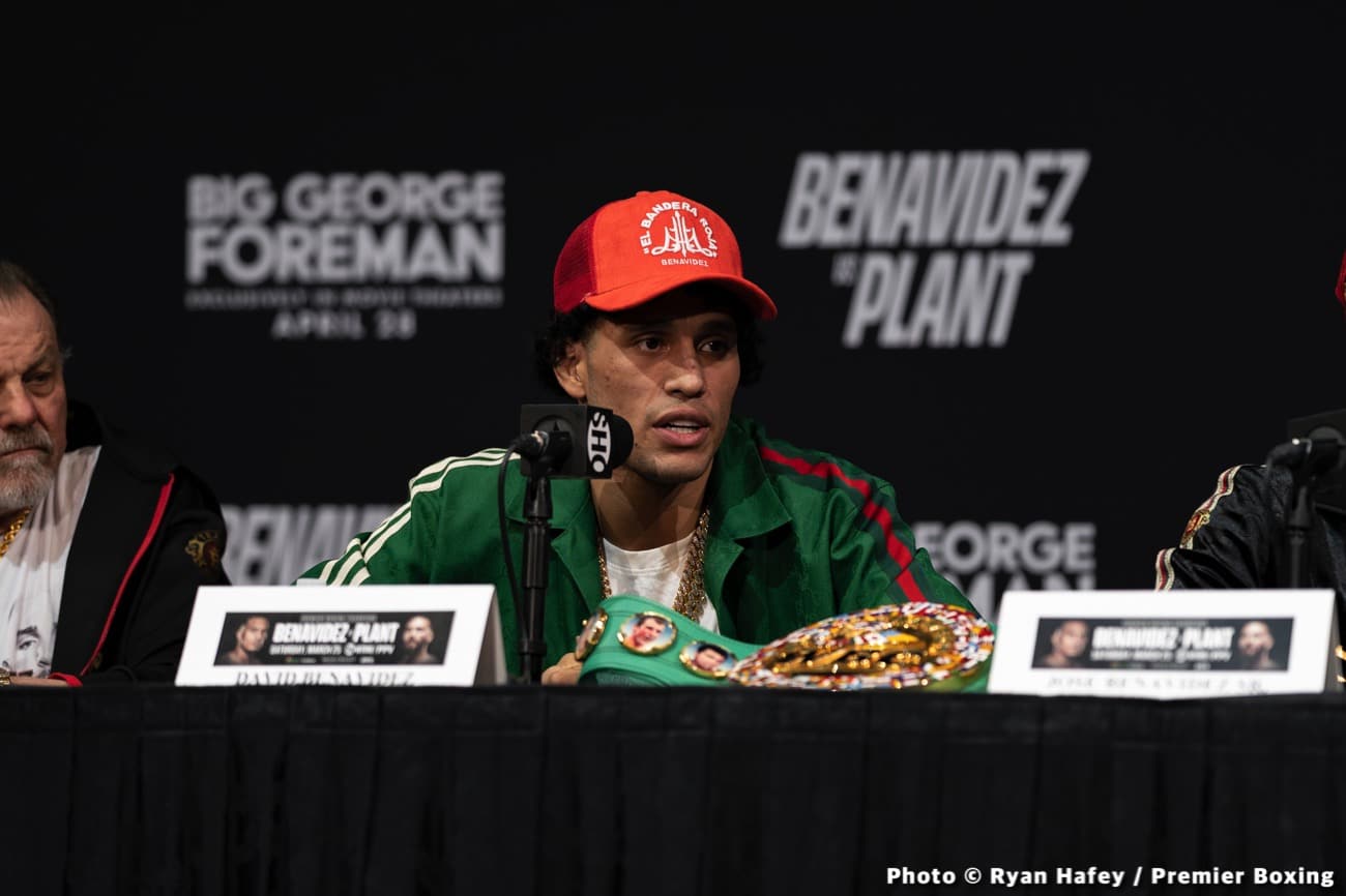 David Benavidez vs. Jaime Munguia in talks says Oscar De La Hoya