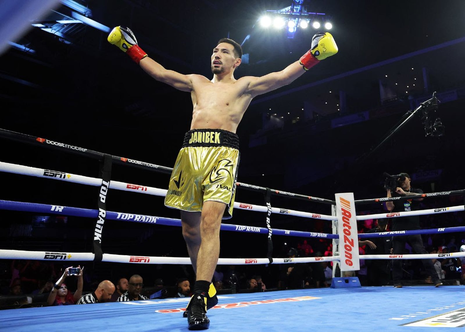 Janibek Alimkhanuly Eyeing Shakiel Thompson for Kazakhstan Homecoming for April/May