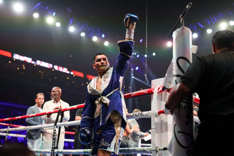 Oscar De La Hoya Confirms Vergil Ortiz Jr Will Fight February 22, Against Either Fundora, Boots, Or Crawford