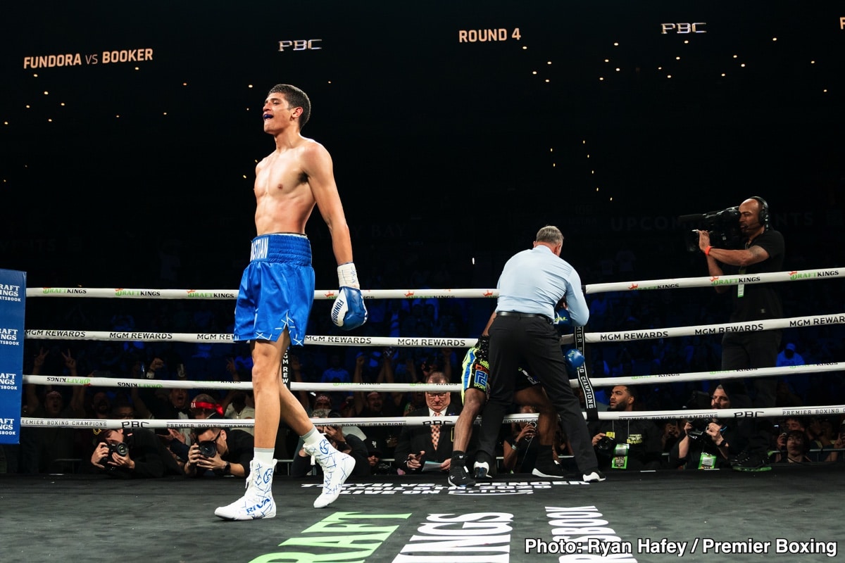 Fundora's Size and Work Rate Overwhelm Booker, Resulting in Bloody Fourth-Round Stoppage - Boxing Results