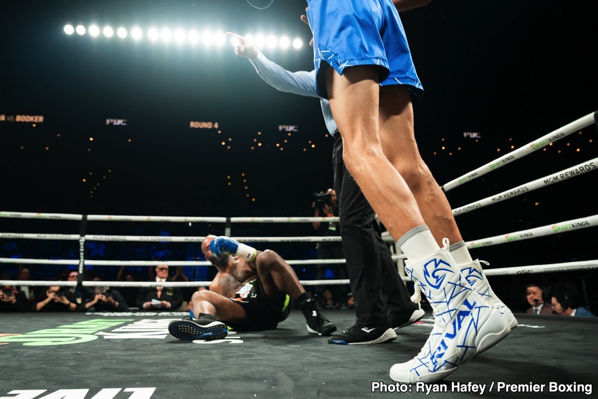 Fundora's Size and Work Rate Overwhelm Booker, Resulting in Bloody Fourth-Round Stoppage - Boxing Results