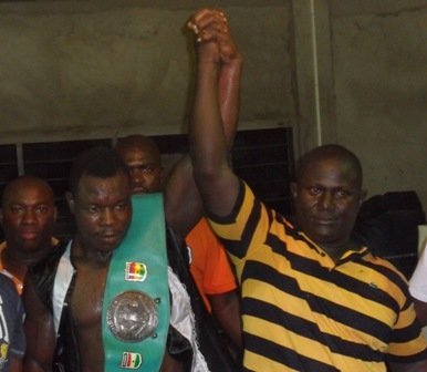 Kwahu Tyson beats Okai to win Ghana Light Heavyweight title